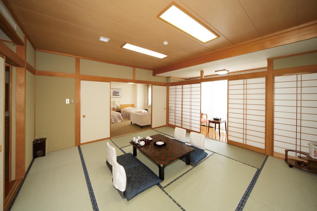 足和田ホテル 富士河口湖町 エクステリア 写真