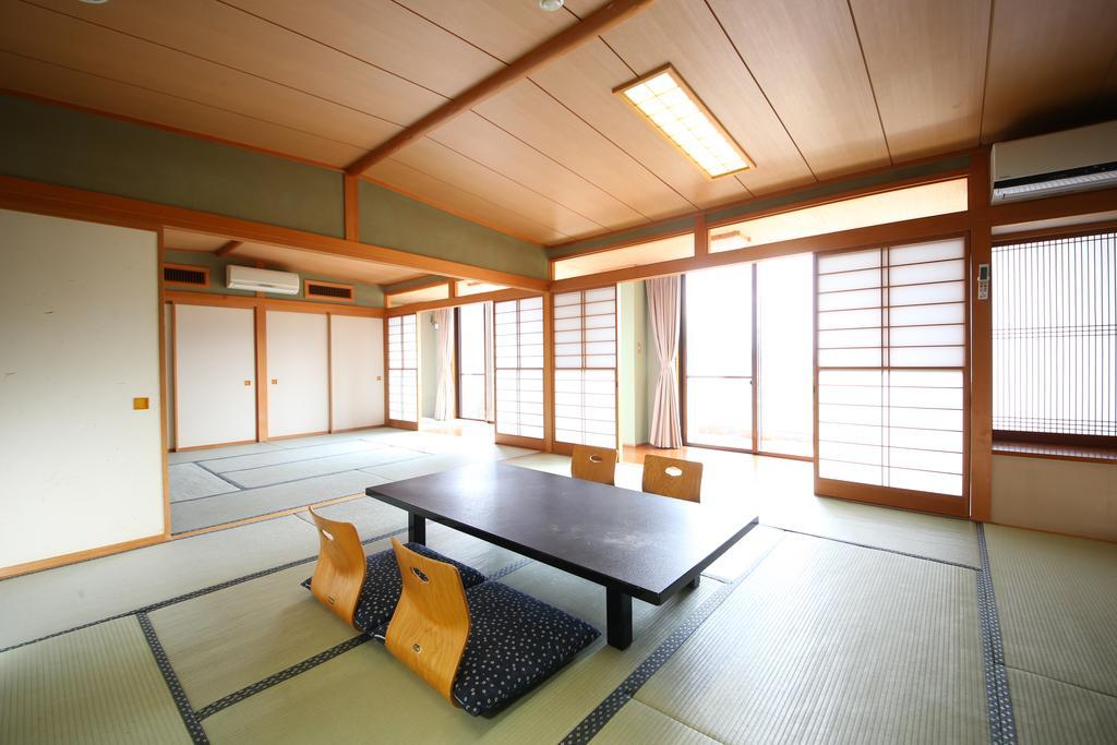 足和田ホテル 富士河口湖町 エクステリア 写真