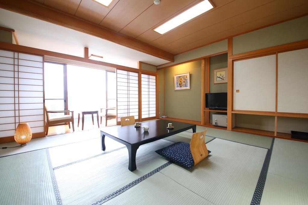 足和田ホテル 富士河口湖町 エクステリア 写真