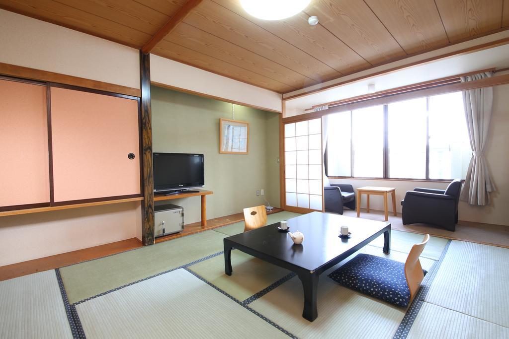 足和田ホテル 富士河口湖町 エクステリア 写真
