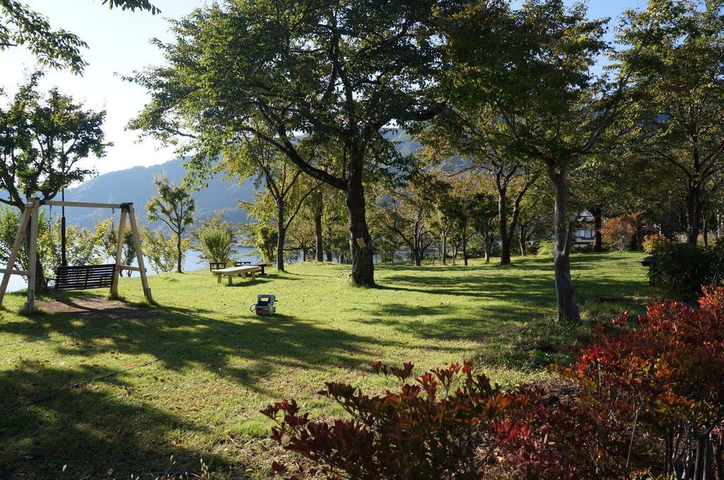 足和田ホテル 富士河口湖町 エクステリア 写真